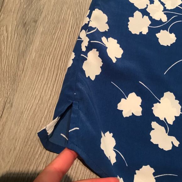 TOMMY HILFIGER Blue & White Top Size Small - Picture 10 of 10